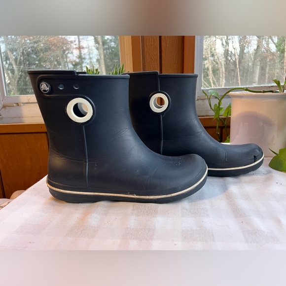 Crocs Jaunt Shorty Pull On Rain Boots Navy Blue Wellies Women's Size 7 - Picture 3 of 7
